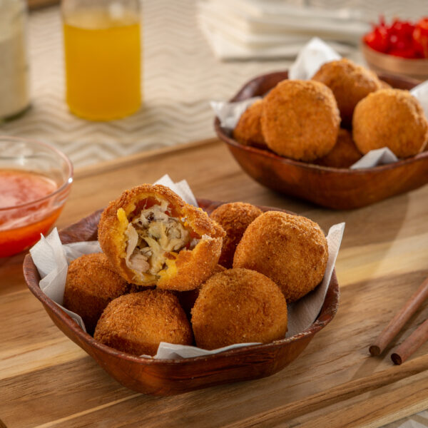 Bolinho de Jaca com Queijo